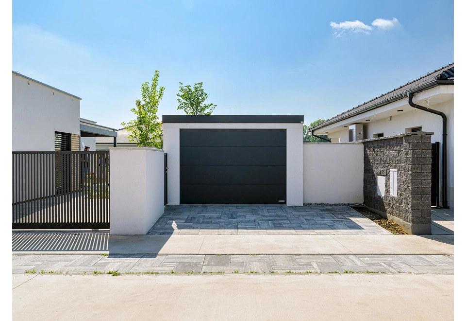 GARDEON® Garáž 4 m x 6 m s dverami Hörmann, oknom a svetlíkom