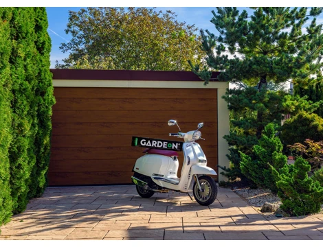 GARDEON® Garáž s dverami Hörmann a dvomi oknami
