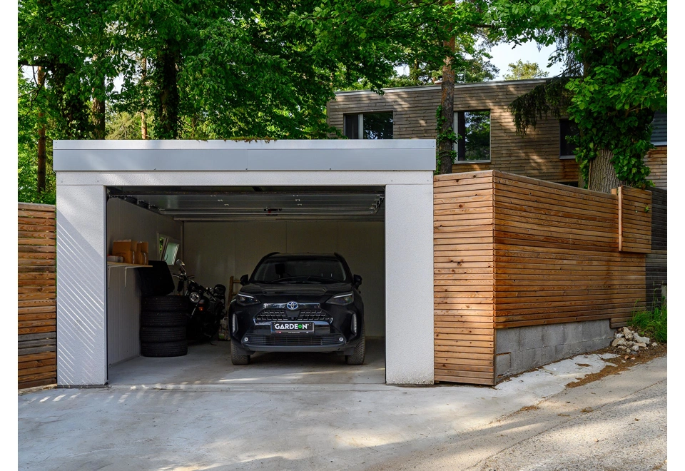GARDEON® Garáž s dverami Hörmann a oknom