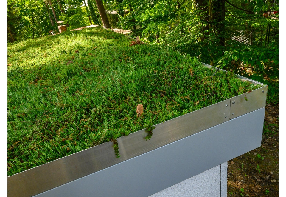 GARDEON® Garáž s dverami Hörmann a oknom