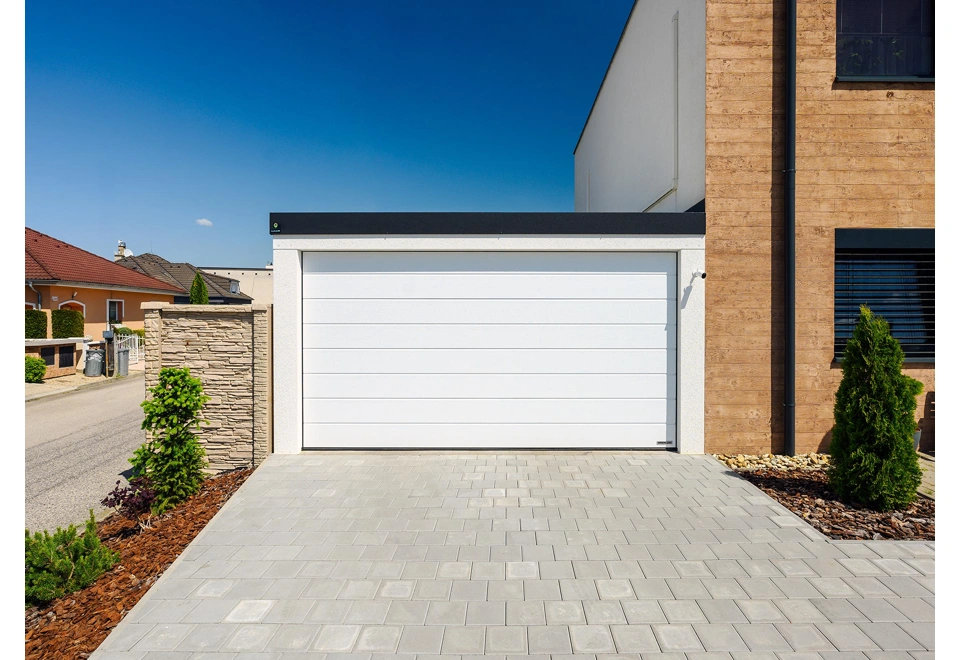 GARDEON® Garáž s dverami Hörmann a oknom