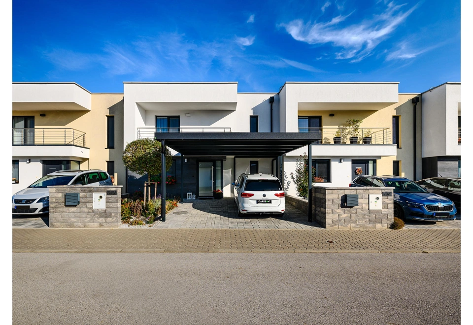 GARDEON® Prístrešok pre auto a vchod