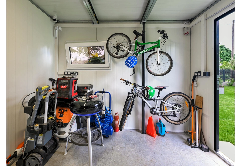 GARDEON® Prístrešok s bezpečnou garážovou bránou Hörmann