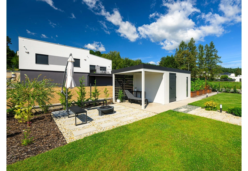 GARDEON® Záhradný domček s dverami Hörmann, svetlíkom a ľavým prístreškom