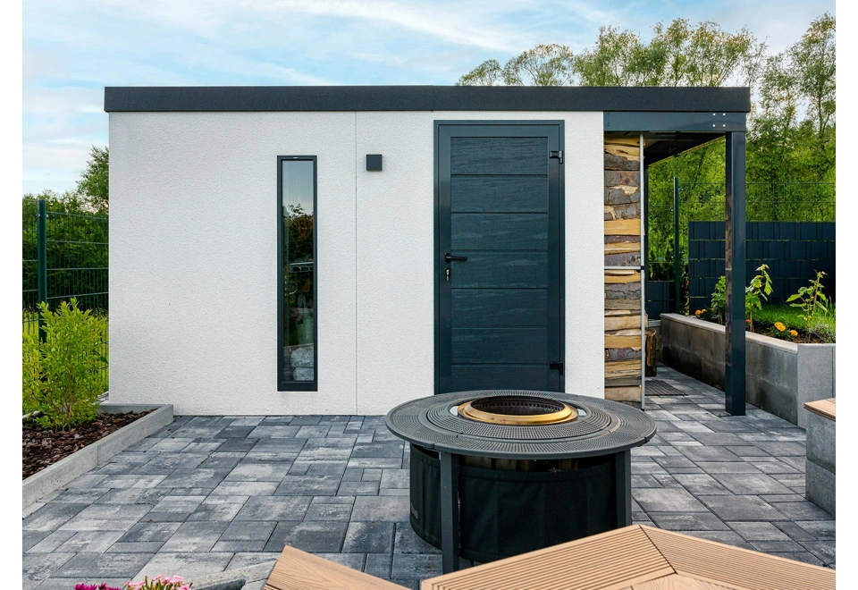 GARDEON® Záhradný domček s dverami Hörmann, svetlíkom a pravým prístreškom