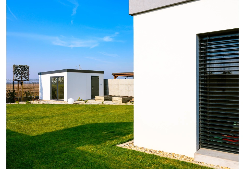 GARDEON® Záhradný domček s dvojitými presklenými dverami a jednokrídlovými dverami Hörmann